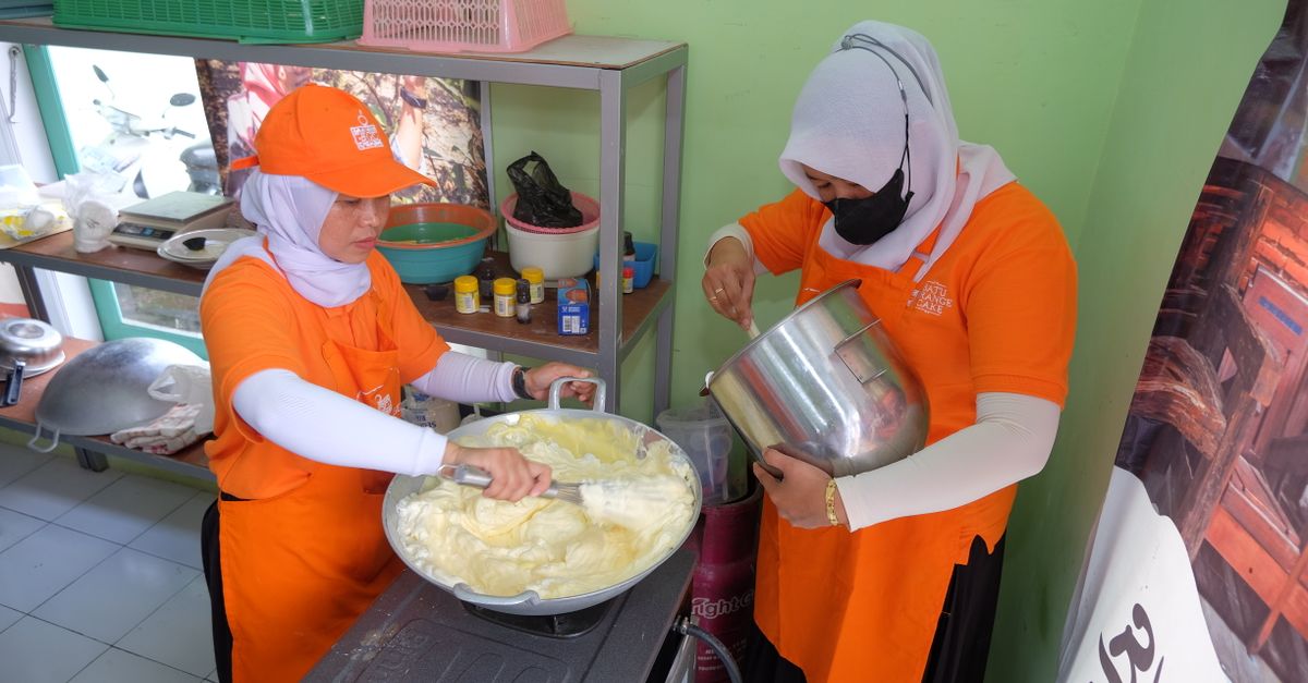 Kelola Stok Bahan Baku Pabrik Plastik Lebih Efisien
